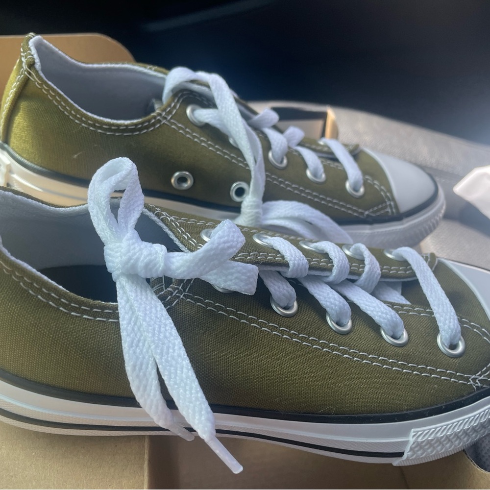 Converse Size 13 Kids Dark Moss/White/Black Chuck Taylor All Star Shoe NIB